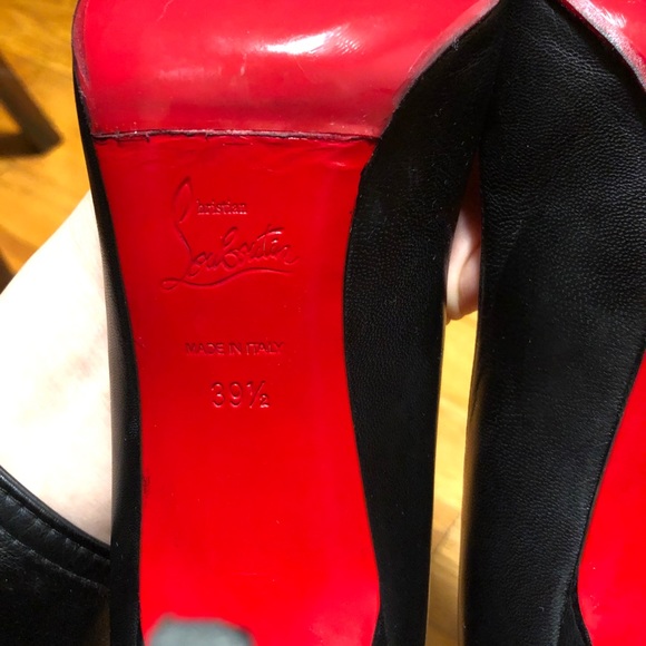 Christian Louboutin Classic Pigalle Pump